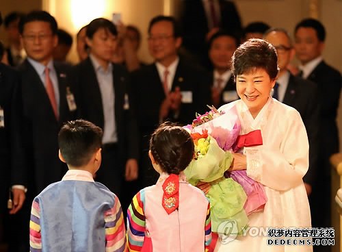 朝稱樸槿惠訪美掀“裙子旋風”激化半島局勢
