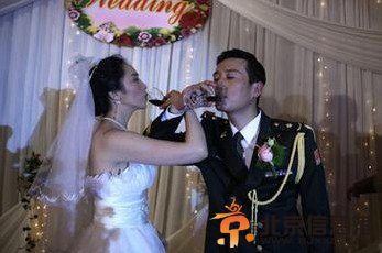 劉曉潔現(xiàn)實(shí)老公徐洪浩個(gè)人資料 兒子米豆照片曝光