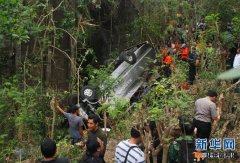 18號在印尼巴厘島發生翻車事故，5名中國游客遇難