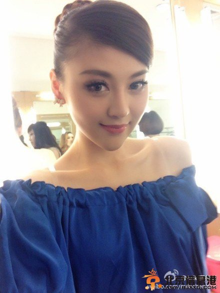 非誠勿擾13號龔美琪微博資料 生活素顏照曝光其身份為模特