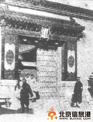 溥儀被逐出紫禁城　徹底廢除清朝皇帝尊號[墻根網]