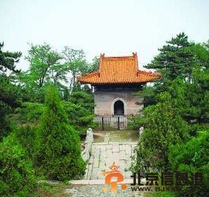 罕見的七王墳陰陽宅[墻根網]