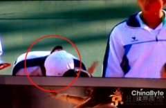 李娜為什么被打耳光 李娜被打耳光 李娜被打耳光視頻