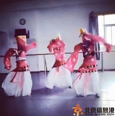 迪拜搖是什么 美拍迪拜搖歌曲名引狂潮