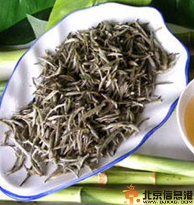 盤點白茶的功效與作用 讓你<a href='http://www.se0552.com/health/' target='_blank'><u>健康</u></a>又長壽