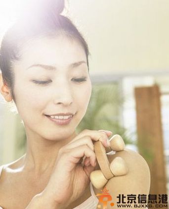 眼睛干澀是怎么回事 眼睛干澀怎么辦教你護眼操