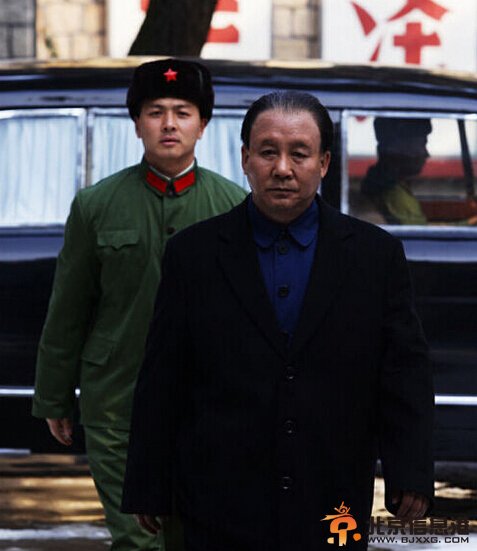 <a href='http://www.se0552.com/news/lishi/' target='_blank'><u>歷史</u></a>轉折中的鄧小平劇情介紹