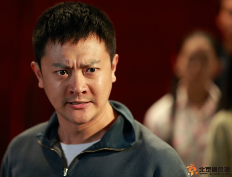 歷史轉(zhuǎn)折中的鄧小平劇情介紹