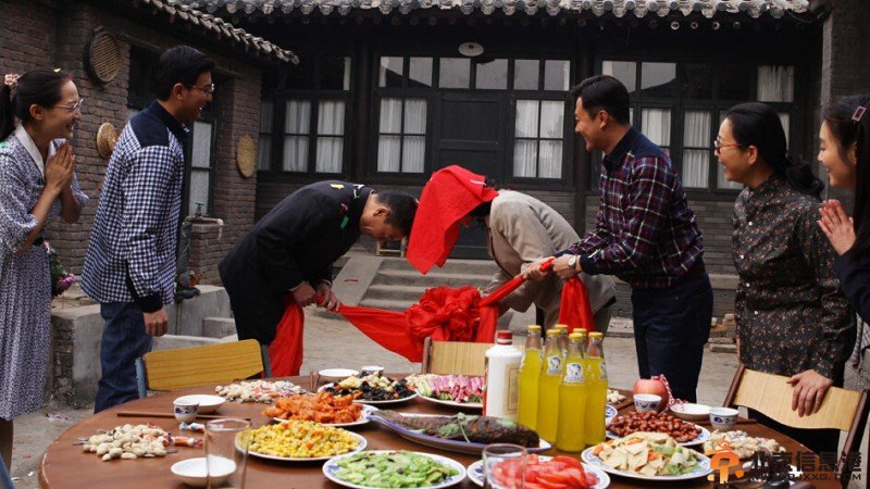 歷史轉折中的鄧小平劇情介紹