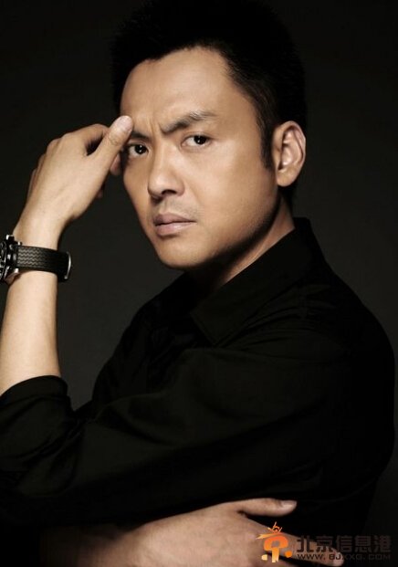 歷史轉折中的鄧小平劇情介紹