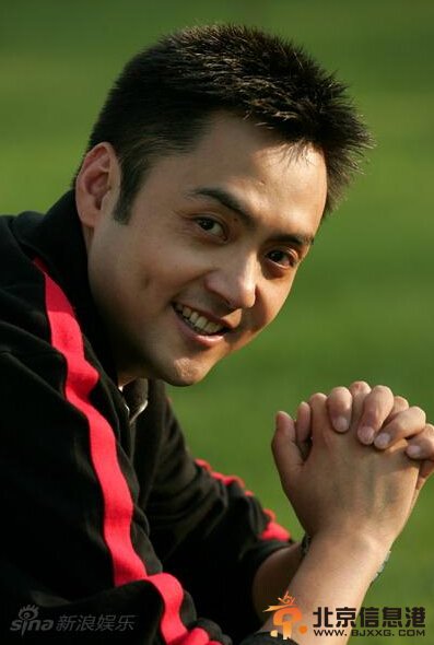 歷史轉(zhuǎn)折中的鄧小平劇情介紹