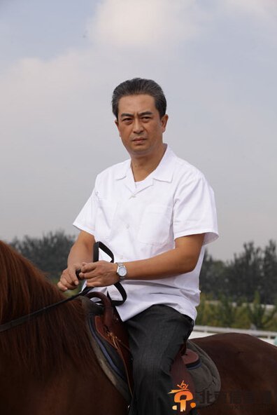 歷史轉折中的鄧小平劇情介紹