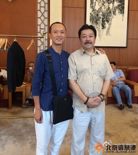 歷史轉(zhuǎn)折中的鄧小平劇情介紹