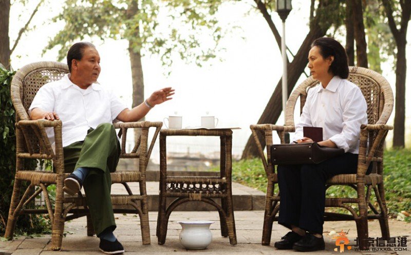 歷史轉折中的鄧小平劇情介紹