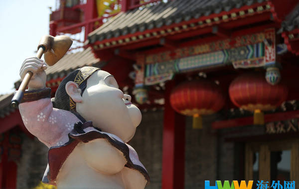 <a href='http://www.se0552.com/news/beijing/' target='_blank'><u>北京</u></a>前門劉老根會館將恢復營業 櫥窗不雅泥塑未拆除