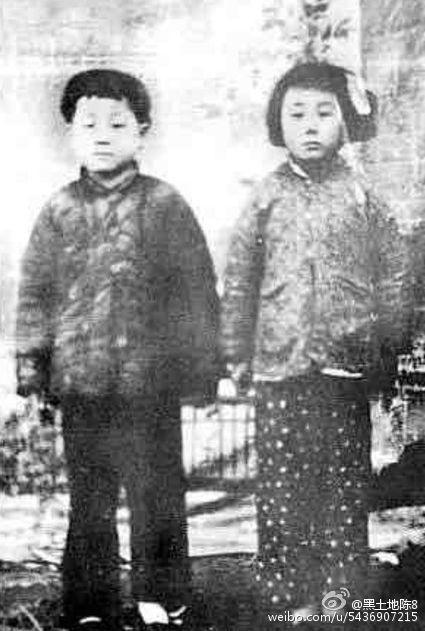 莫言8歲照片曝光 窮得光著身子到處跑？
