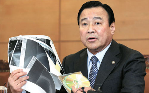 韓總理就卷入腐敗案公開道歉 稱自己無意辭職
