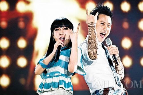 庾澄慶師徒戀與吳莫愁同居？伊能靜跟小她10歲的秦昊結婚
