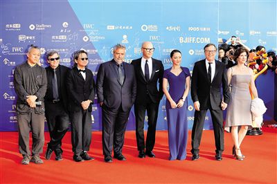 <a href='http://www.se0552.com/news/beijing/' target='_blank'><u>北京</u></a>國際<a href='http://www.se0552.com/ent/dianying/' target='_blank'><u>電影</u></a>節開幕節目總結：五味俱全的馬拉松式晚會 