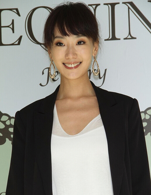 陸明君老公個(gè)人資料 兩人于17日結(jié)婚