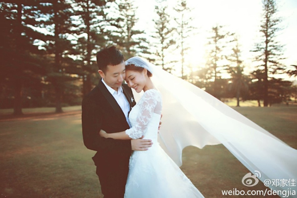 鄧家佳婚紗照曝光 與圈外男友在澳洲舉行婚禮