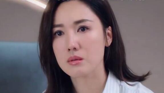 演員李施嬅官宣分手 網(wǎng)友：新聞女王現(xiàn)實(shí)版