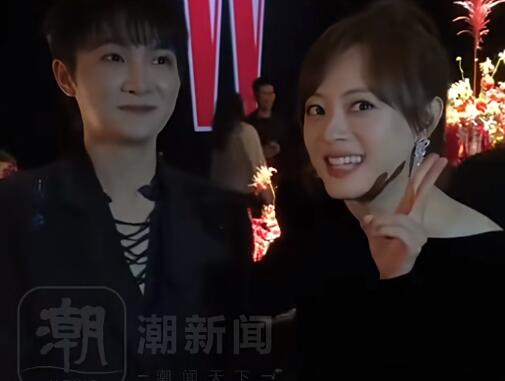 孫儷幫女兒小花“追星”周深：看我身邊是誰呀？